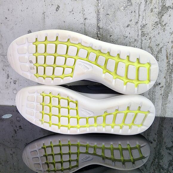 Nike Roshe Two Men's Black Sneakers Pre-Owned Size 12 - Picture 6 of 7